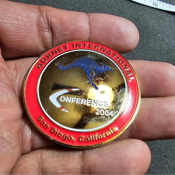 Australian Hornet International Conference 2004 San Diego Ca Challenge Coin - Picture 3 of 4